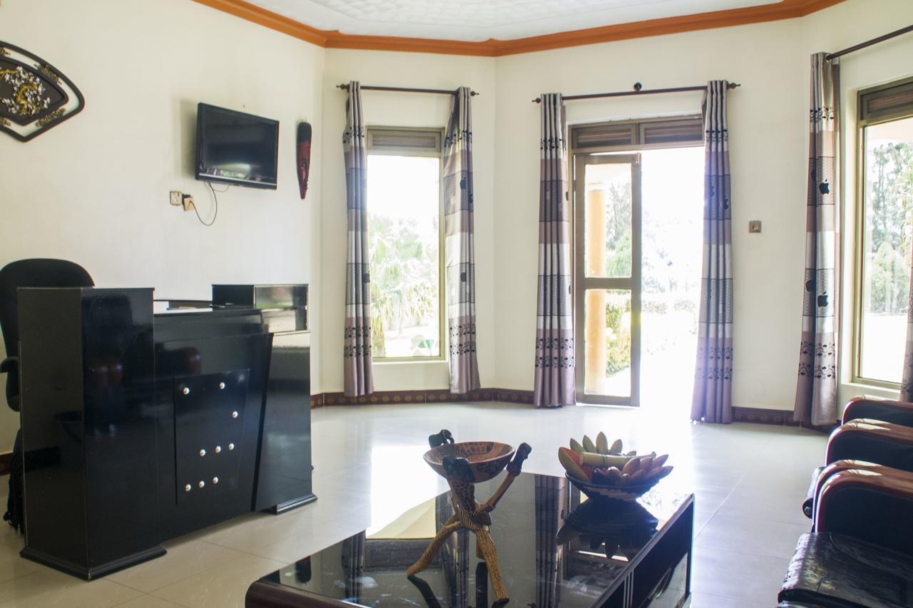 Rays Hotel Mbarara Kültér fotó